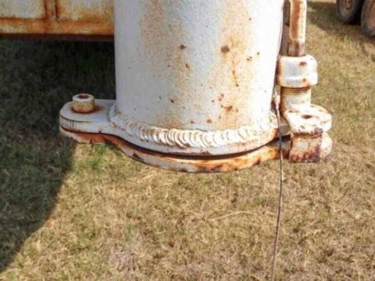 20'x6'-gooseneck-stock-trailer,-covered-image-2