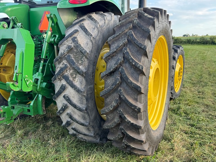 john-deere-8285r-image-17