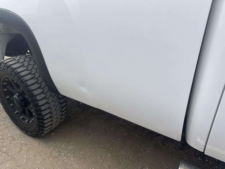 2013-chevrolet-2500-image-18