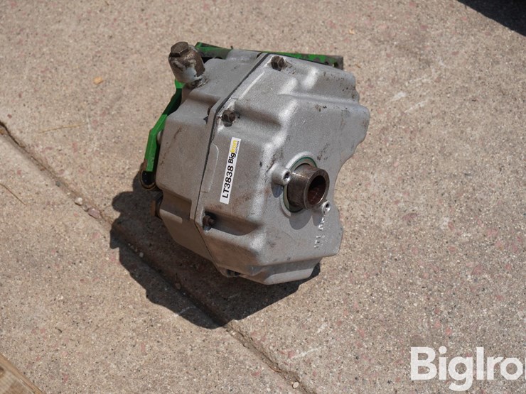 1000-pto-hydraulic-planter-pump-image-3