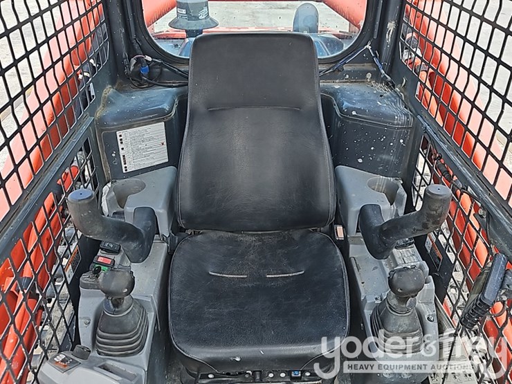 2023-kubota-svl97-2-image-27