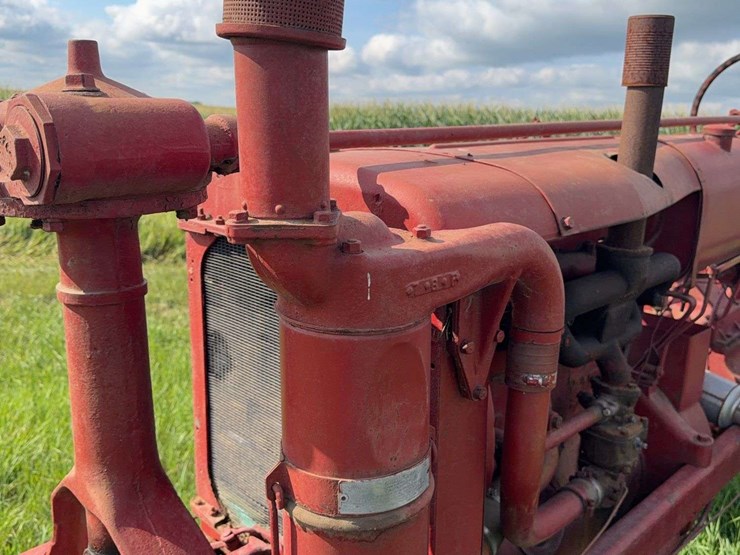 farmall-f-20-image-12