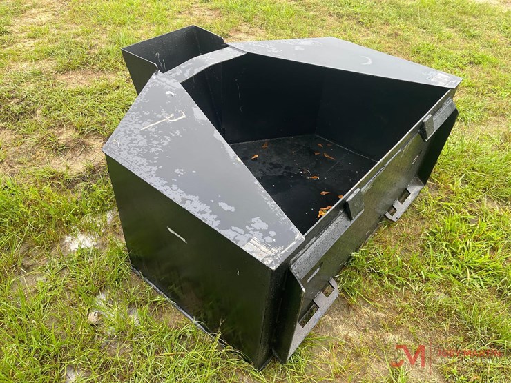 concrete-bucket-skid-steer-attachment-image-4