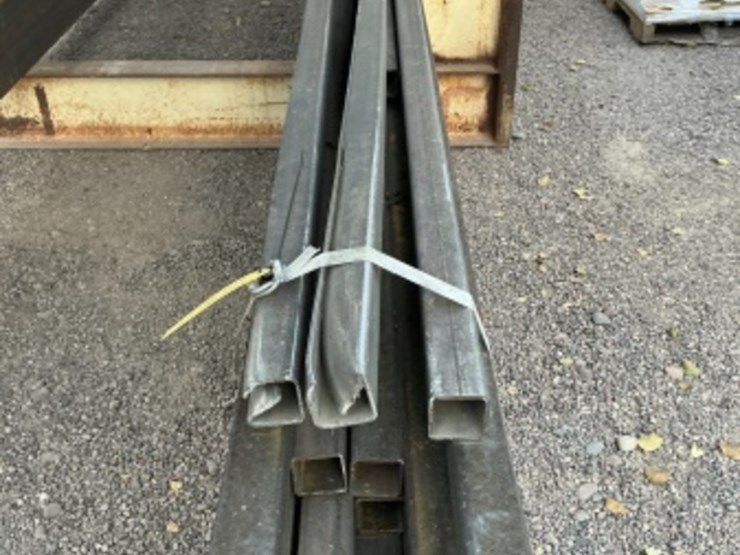 bundle-of-asst-2in-square-tubing-image-3