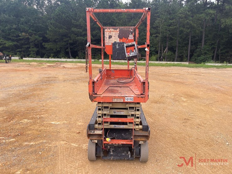 2017-jlg-1932r-image-8