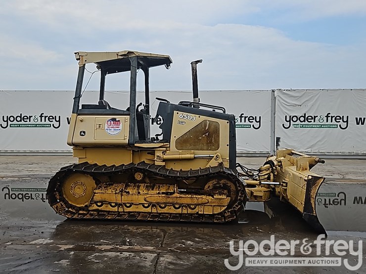 2006-deere-650j-image-6