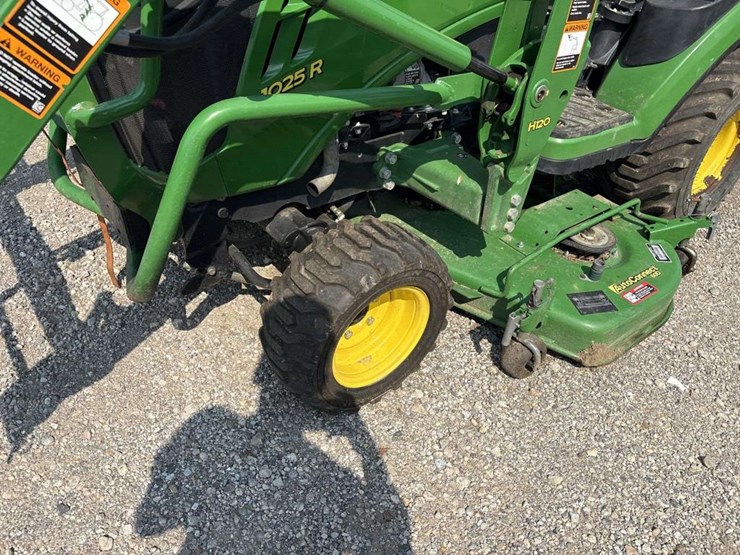john-deere-1025r-image-6