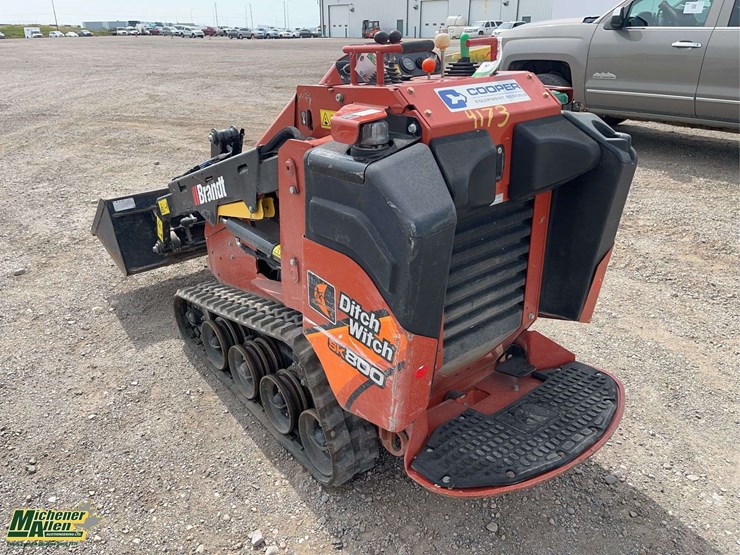 2021-ditch-witch-sk800-image-3