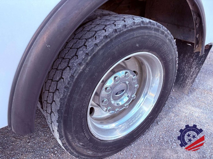 2006-ford-f550-xlt-sd-image-10