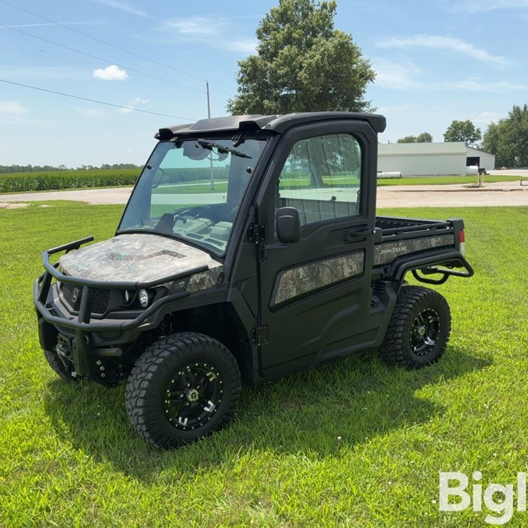 2023 JOHN DEERE GATOR