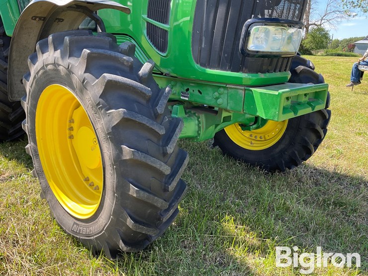 2010-john-deere-7430-image-11