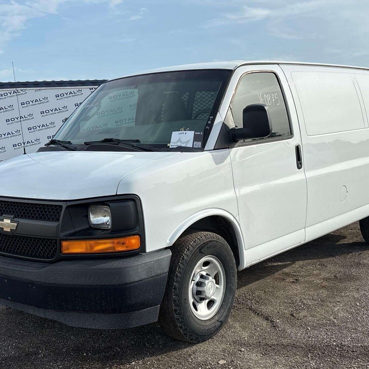 2017 CHEVROLET EXPRESS 2500