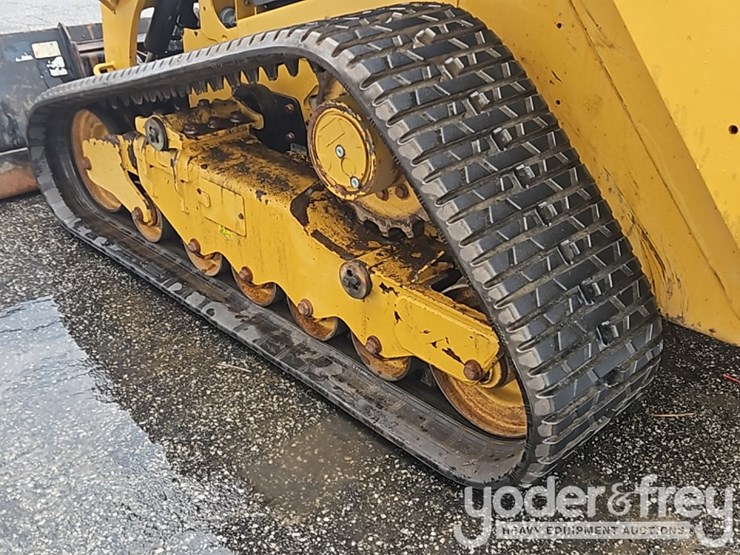 2023-caterpillar-279d3-image-15