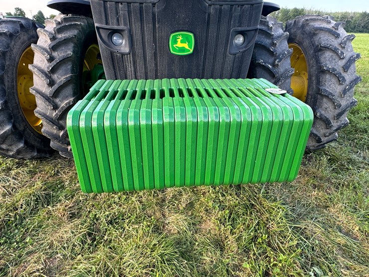 john-deere-8285r-image-32