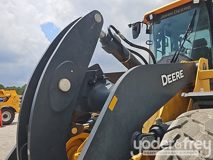 2023-deere-644p-image-16