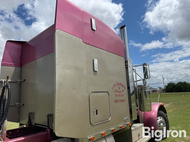 2000-peterbilt-379-image-14