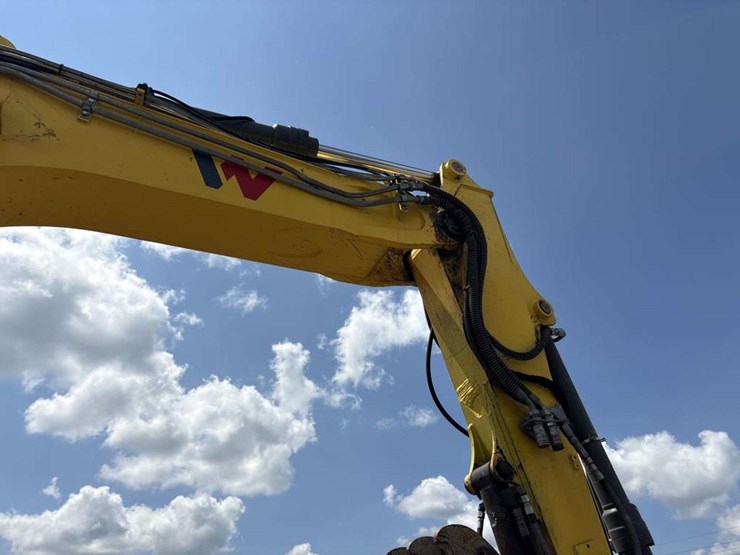 2019-wacker-neuson-et145-image-13