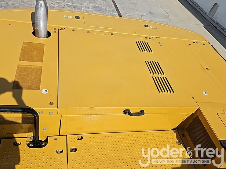 2019-caterpillar-336-image-26
