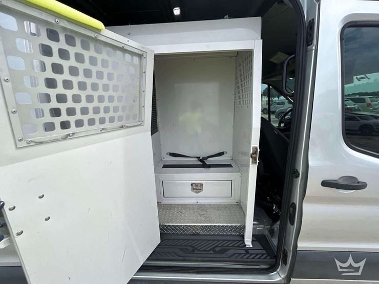 2020-ford-transit-image-10