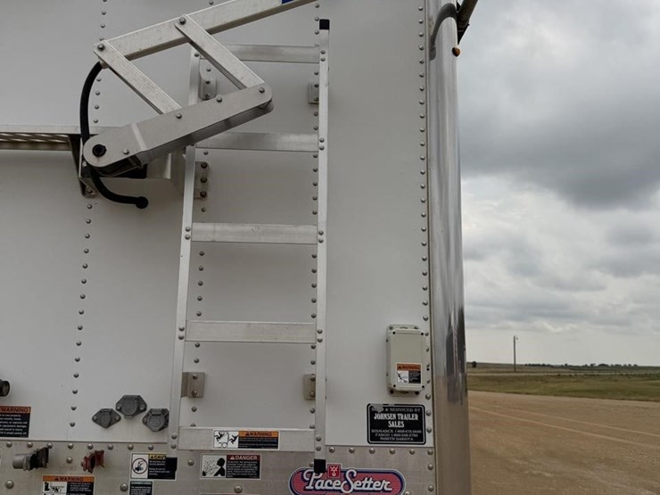 2011-wilson-grain-trailer-image-18