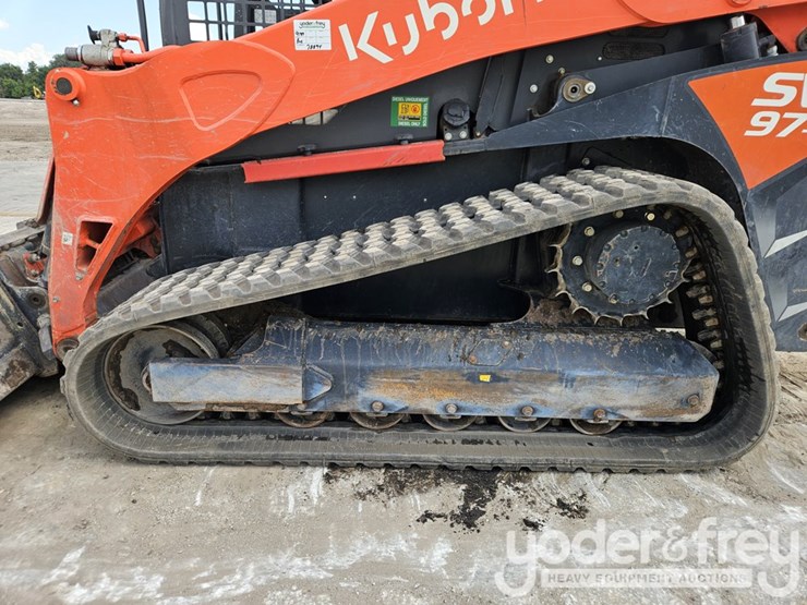 2023-kubota-svl97-2-image-17
