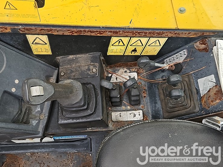 2016-jcb-512-56-image-29