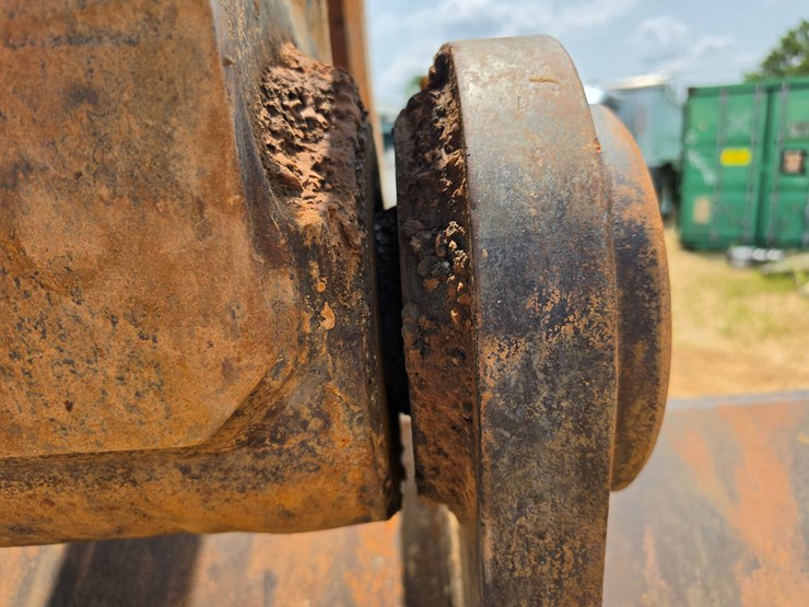 2018-deere-470g-lc-image-103