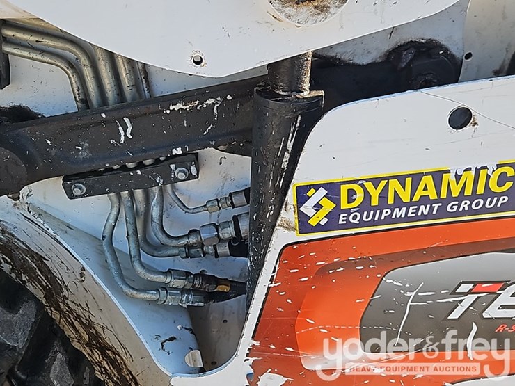 2024-bobcat-t64-image-22