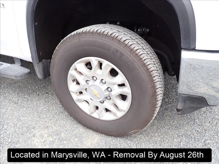 2023-chevrolet-2500-image-12