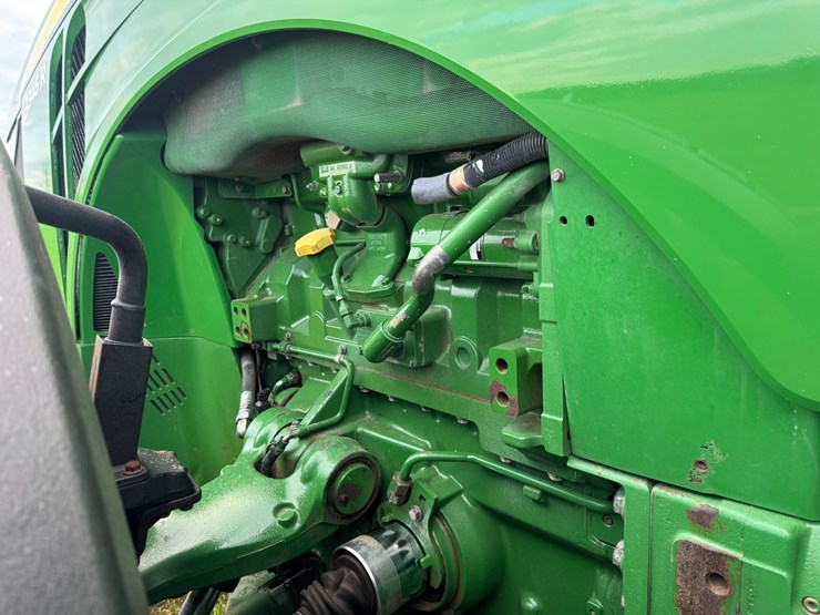 john-deere-8345r-image-33