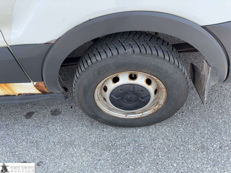 2016-ford-transit-image-23