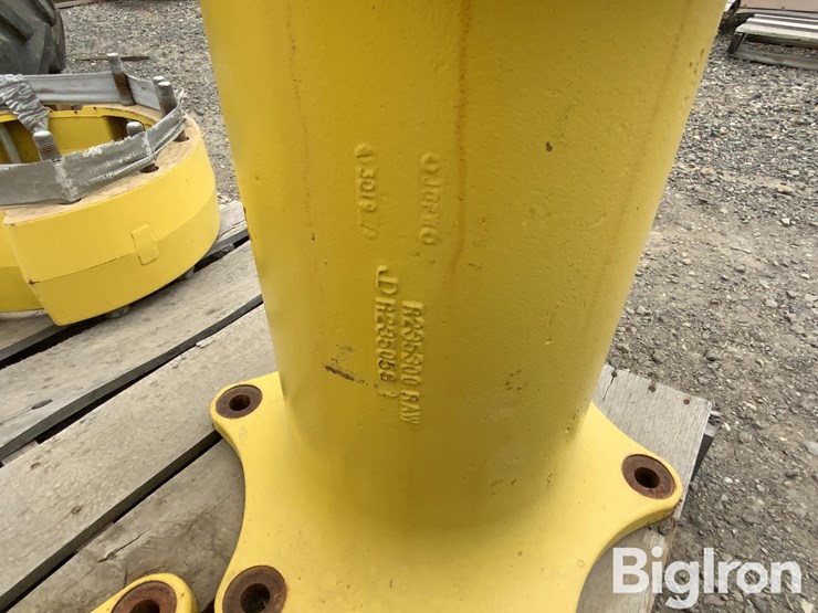 john-deere-8235r-image-17
