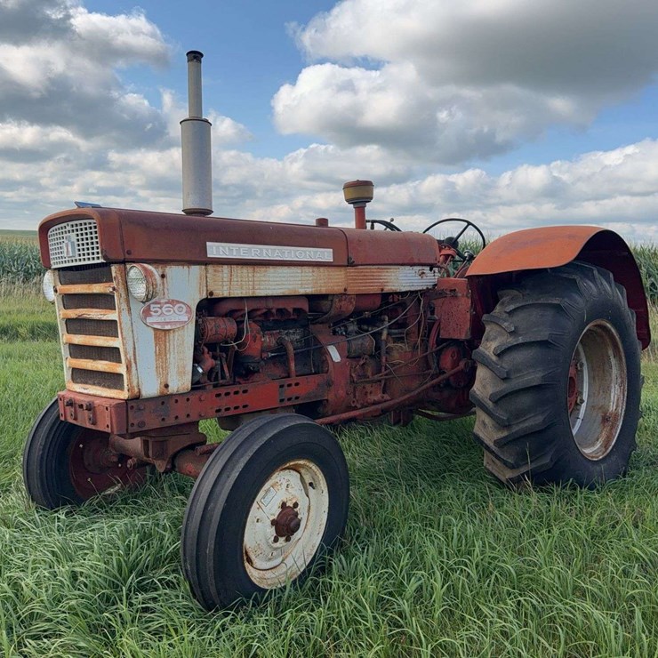 INTERNATIONAL 560
