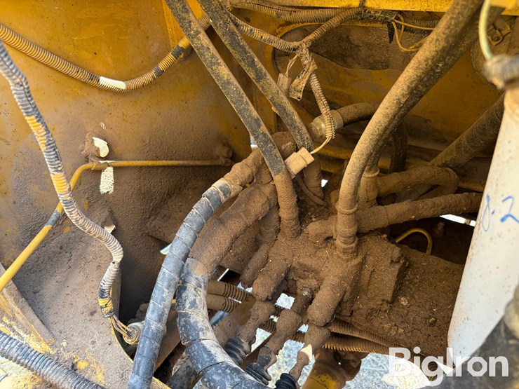 1997-deere-244h-image-17