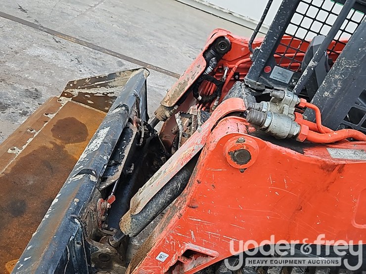 2023-kubota-svl97-2-image-16