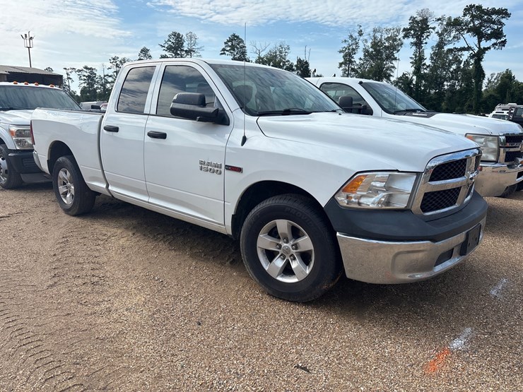 2015-dodge-ram-1500-image-14