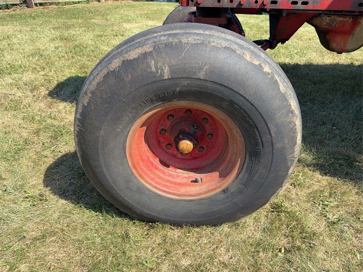 farmall-856-diesel-image-13