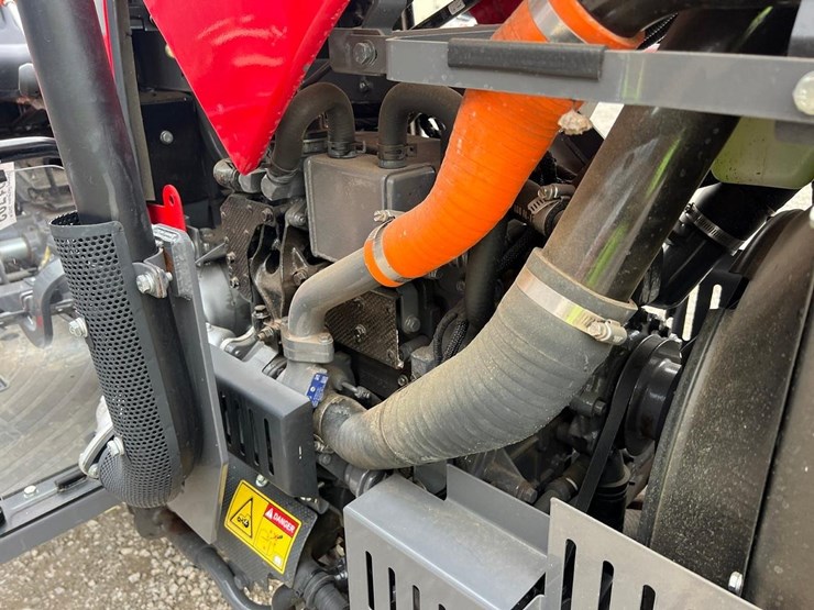 2025-massey-ferguson-2605h-image-13