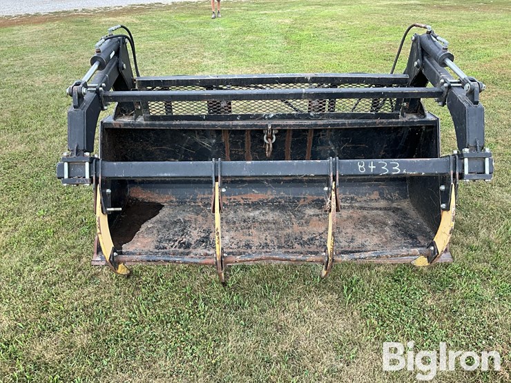 john-deere-8-image-2
