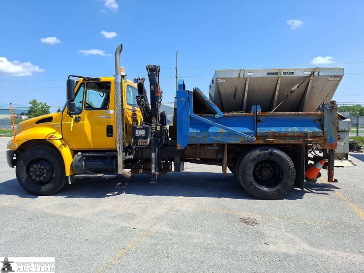 2011-international-durastar-4300-image-8