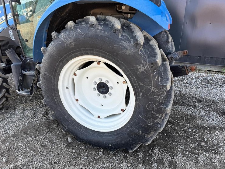 new-holland-t4.75-image-15