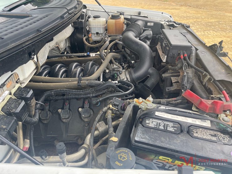 2013-ford-f150-xl-image-17