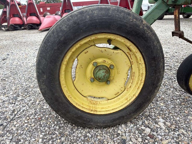 john-deere-16-image-7
