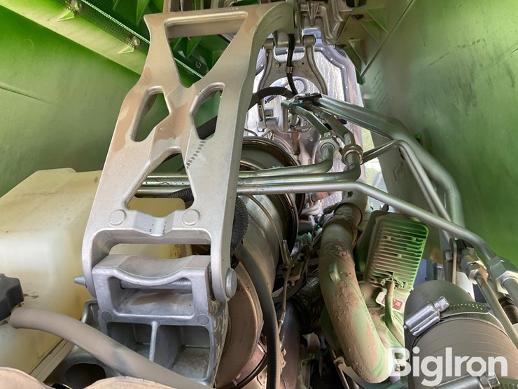 2016-john-deere-7250r-image-17