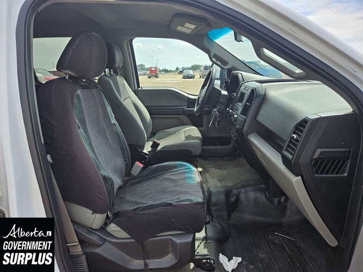 2017-ford-f150-image-29