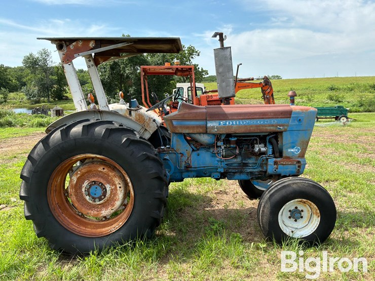 1974-ford-5000-image-4