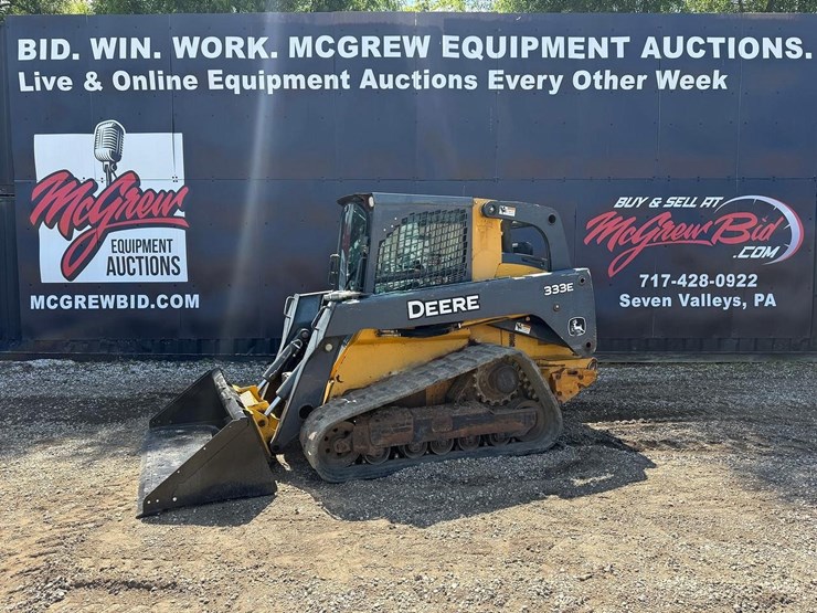 2013-deere-333e-image-1