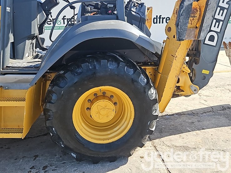 2017-deere-310sl-image-16
