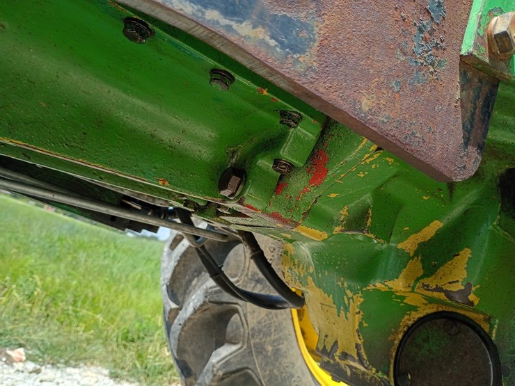 john-deere-2940-image-17