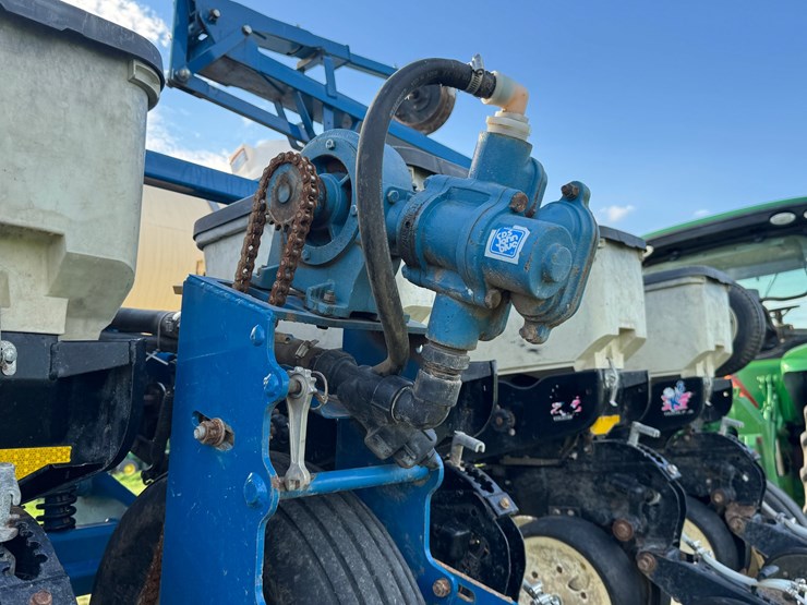 kinze-3600-image-21